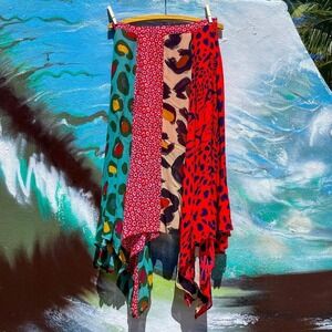 Farm RIo animal print handkerchief hem skirt